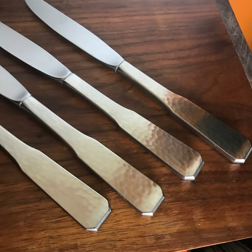 Reed & Barton COLONIAL FORGE Stainless Hammered Satin set of 4 dinner knives
